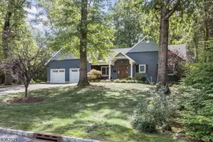 18 East Dr, Livingston, NJ 07039 - Photo 1