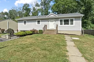 18 Spruce Dr, Green Township, NJ 07821 - Photo 1