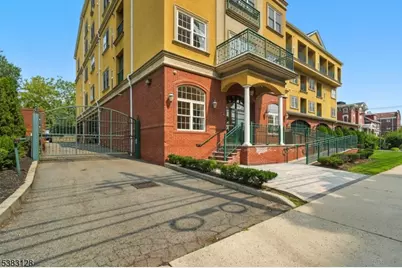 201-211 W Jersey St #205, Elizabeth, NJ 07202 - Photo 1