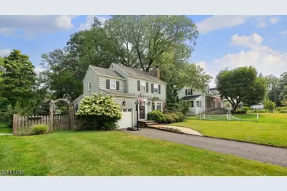 131 Wells St, Westfield, NJ 07090 - Photo 1