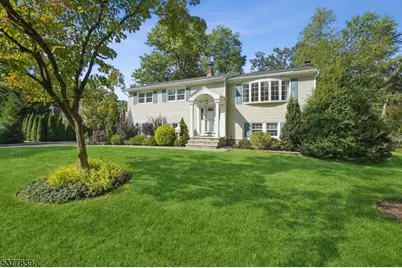 189 Lawrence Dr, Berkeley Heights Township, NJ 07922 - Photo 1