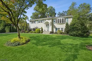 189 Lawrence Dr, Berkeley Heights Township, NJ 07922 - Photo 1