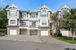 10 Dudley Ct, Green Brook Township, NJ 08812 - Photo 1