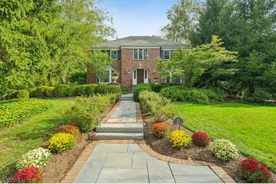 125 Hillcrest Ave, Summit, NJ 07901 - Photo 1