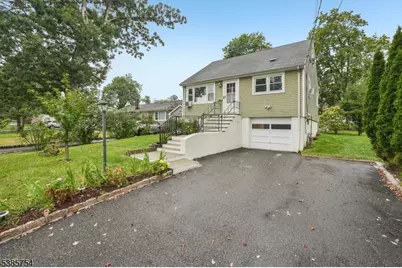 41 Mohawk Ave, Parsippany, NJ 07034 - Photo 1