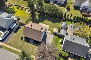 398 Stiles Ct, Pompton Lakes, NJ 07442 - Photo 1