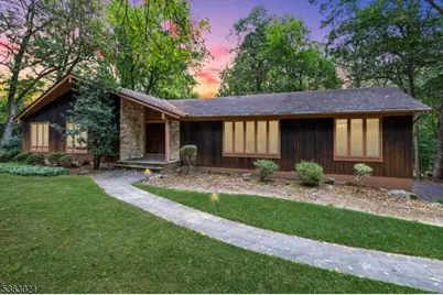 581 Phillip Ln, Watchung, NJ 07069 - Photo 1