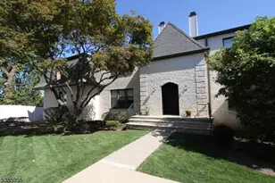 126 Falls Bridge Dr, Totowa, NJ 07512 - Photo 1