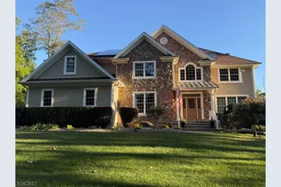 11 Belrose Ct, Washington Township, NJ 07853 - Photo 1