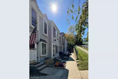 5 Colonial Ct, High Bridge, NJ 08829 - Photo 1