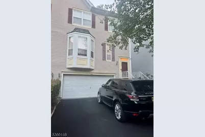 55 Bobolink Ct, Wayne, NJ 07470 - Photo 1