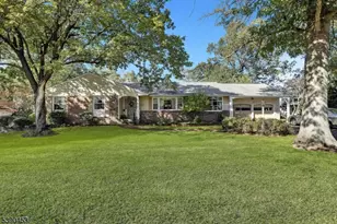 4 Westwood Dr, Ewing Township, NJ 08628 - Photo 1