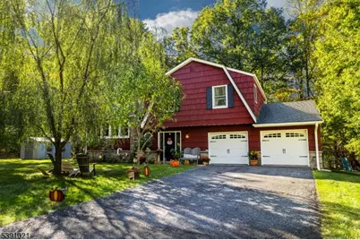 19 S Washington Valley Rd, Washington Township, NJ 07853 - Photo 1