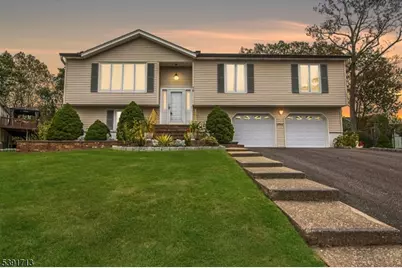 16 Ironwood Way, Little Falls Township, NJ 07424 - Photo 1