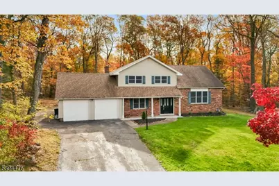 27 Jefferson Dr, Roxbury Township, NJ 07836 - Photo 1