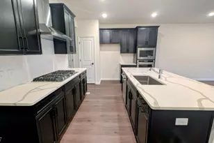 38 General Winds Wy, Denville, NJ 07834 - Photo 1