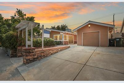 6017 Keats Circle - Photo 1