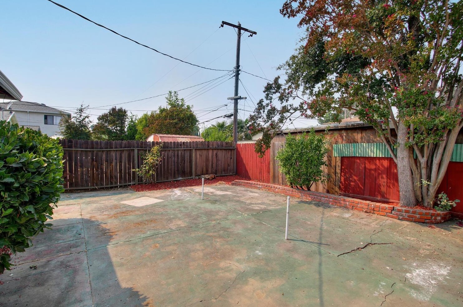 4333 Hilts Ave, Sacramento CA  95824-3722 exterior