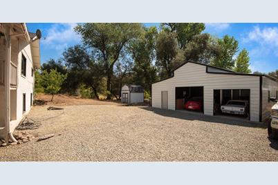 5598 King Road - Photo 1