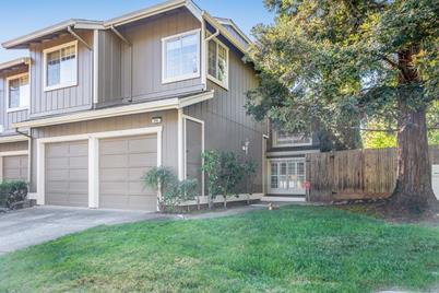 268 Hillcrest Circle - Photo 1