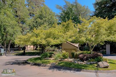 2237 Woodside Lane #4 - Photo 1