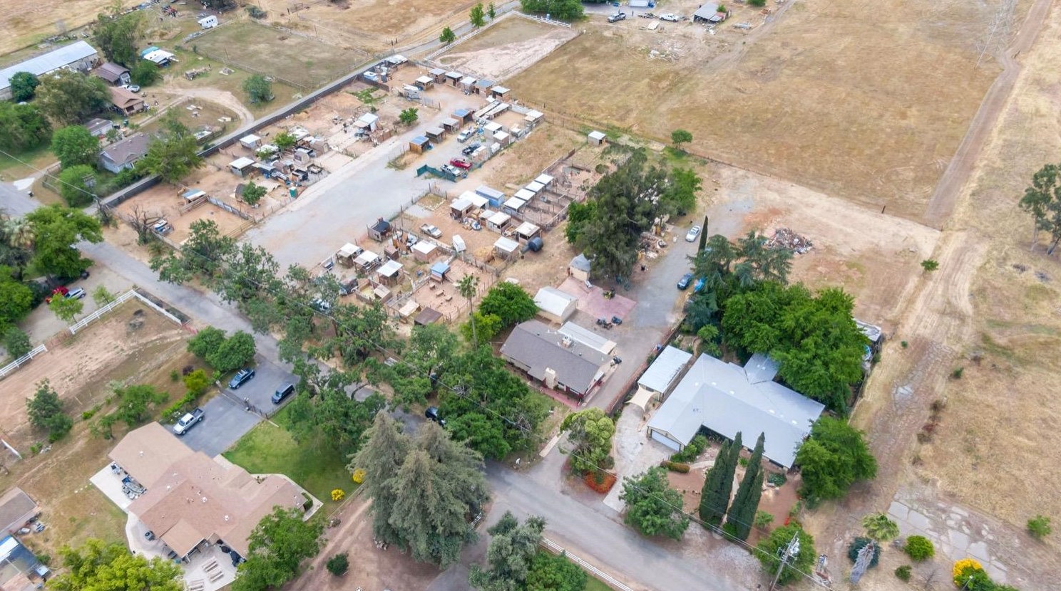 7326 Hedge Ave, Sacramento CA  95829-1003 exterior