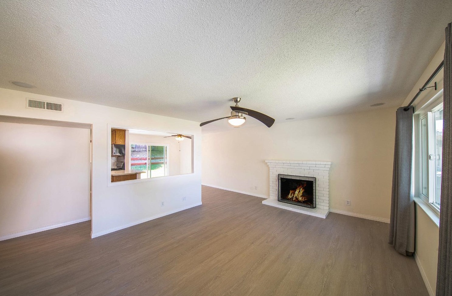 403 Loretto Dr, Roseville CA 95661-3516 exterior