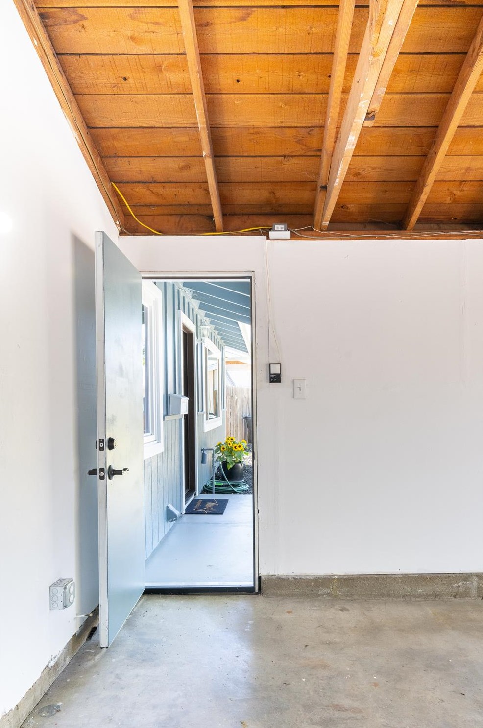 403 Loretto Dr, Roseville CA 95661-3516 exterior