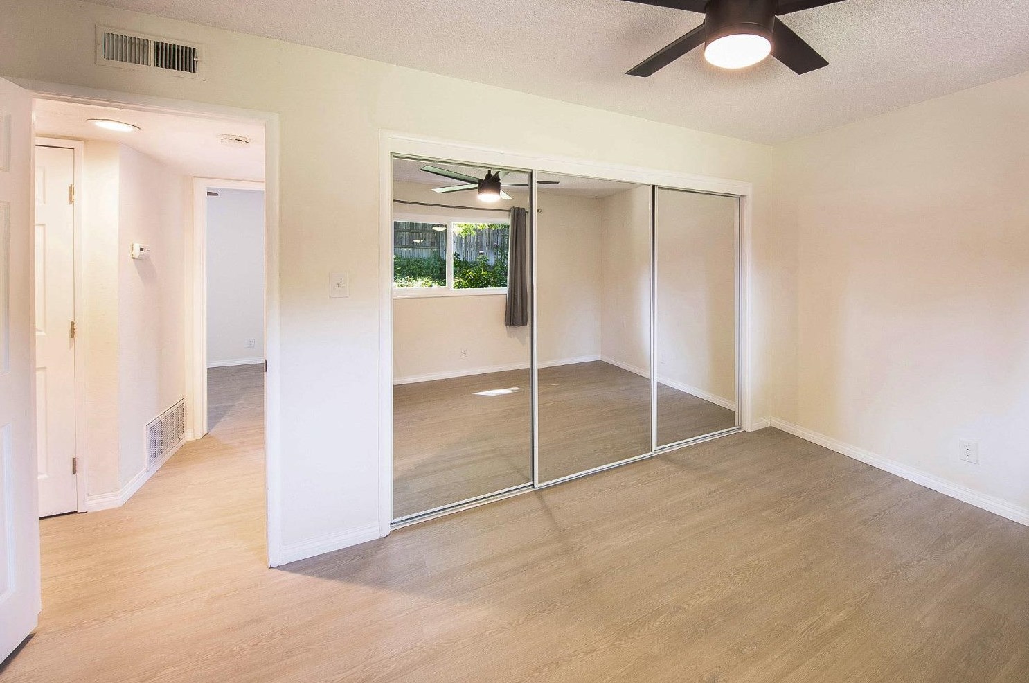 403 Loretto Dr, Roseville CA 95661-3516 exterior