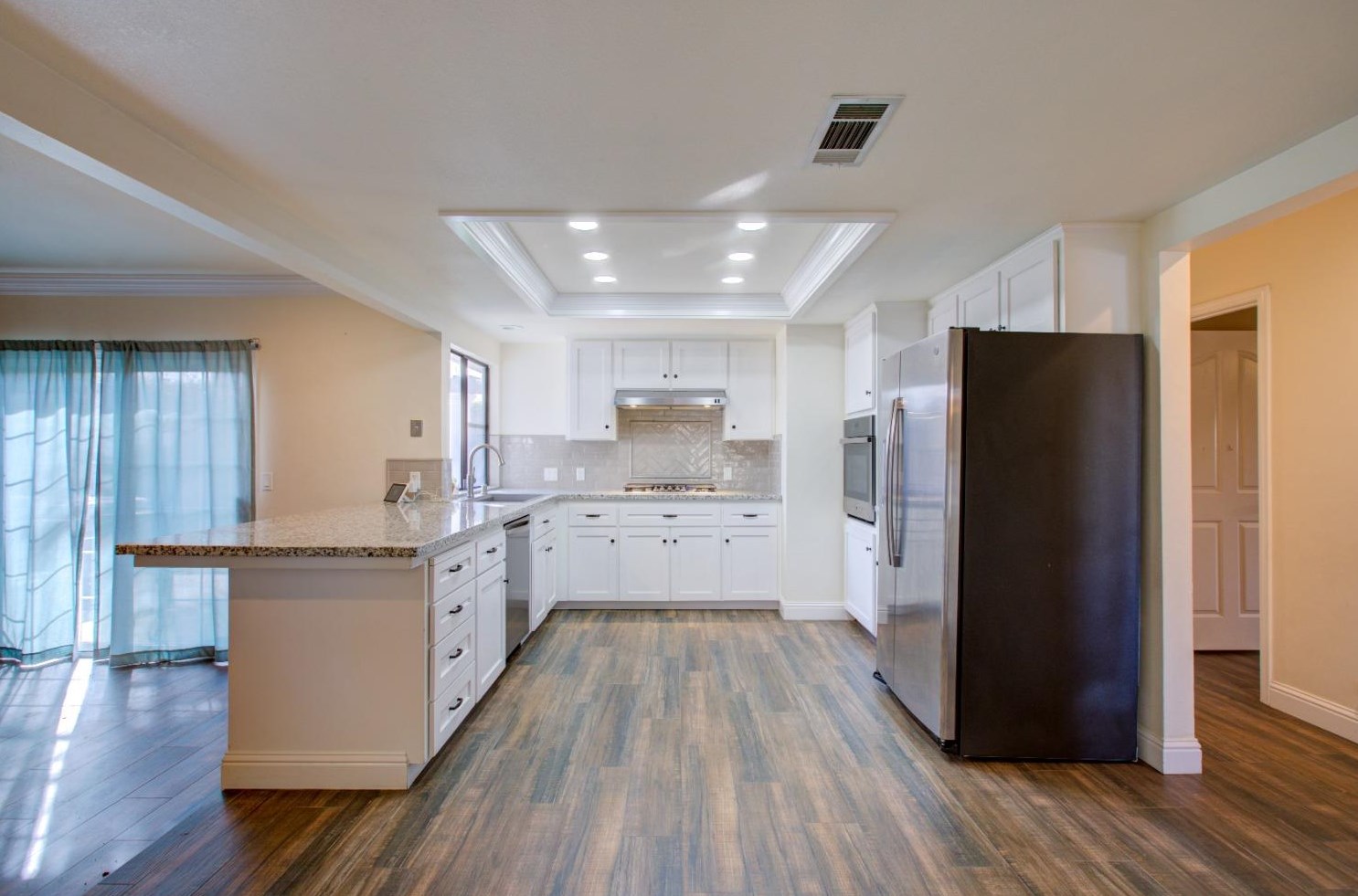 1066 Mirror Lake Dr, Merced CA  95340-0633 exterior