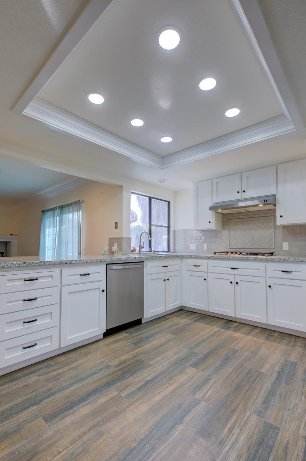 1066 Mirror Lake Dr, Merced CA  95340-0633 exterior