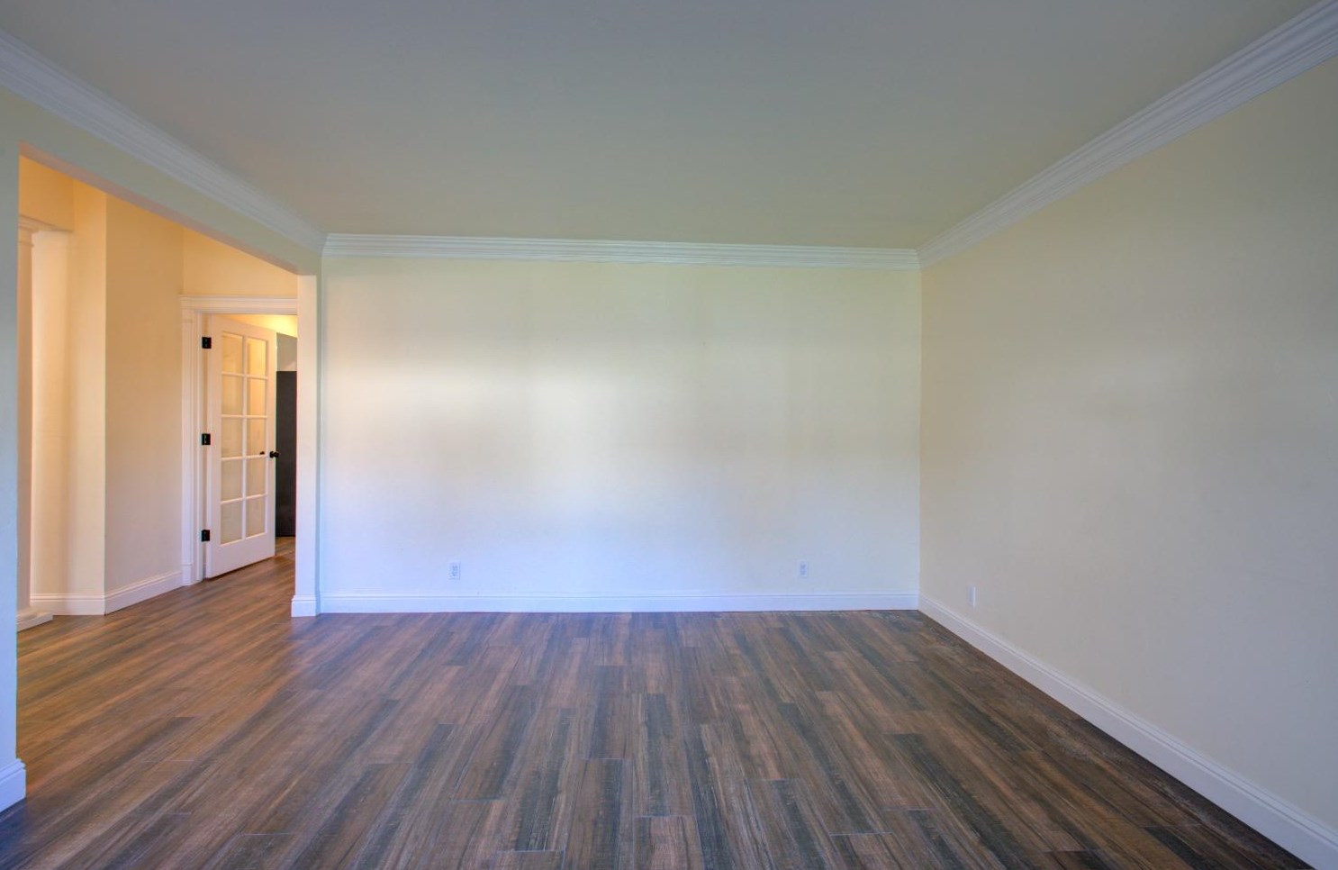 1066 Mirror Lake Dr, Merced CA  95340-0633 exterior
