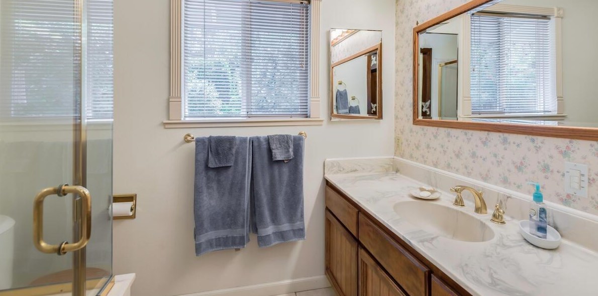 8281 Cook Riolo Rd, Roseville CA  95747-9255 exterior