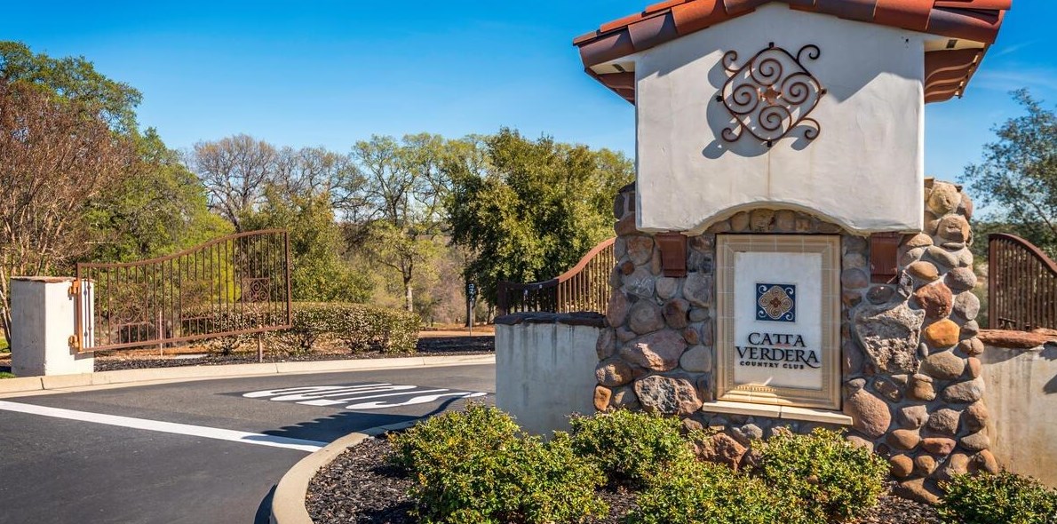 1617 Camino Verdera, Lincoln CA  95648-7940 exterior