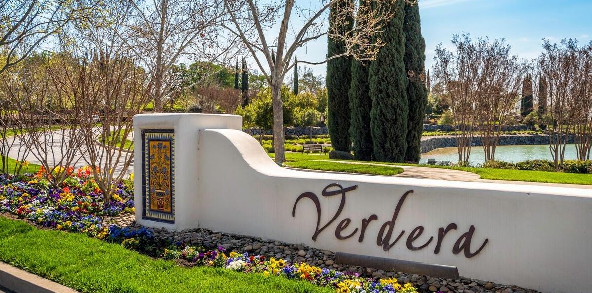 1617 Camino Verdera, Lincoln CA  95648-7940 exterior