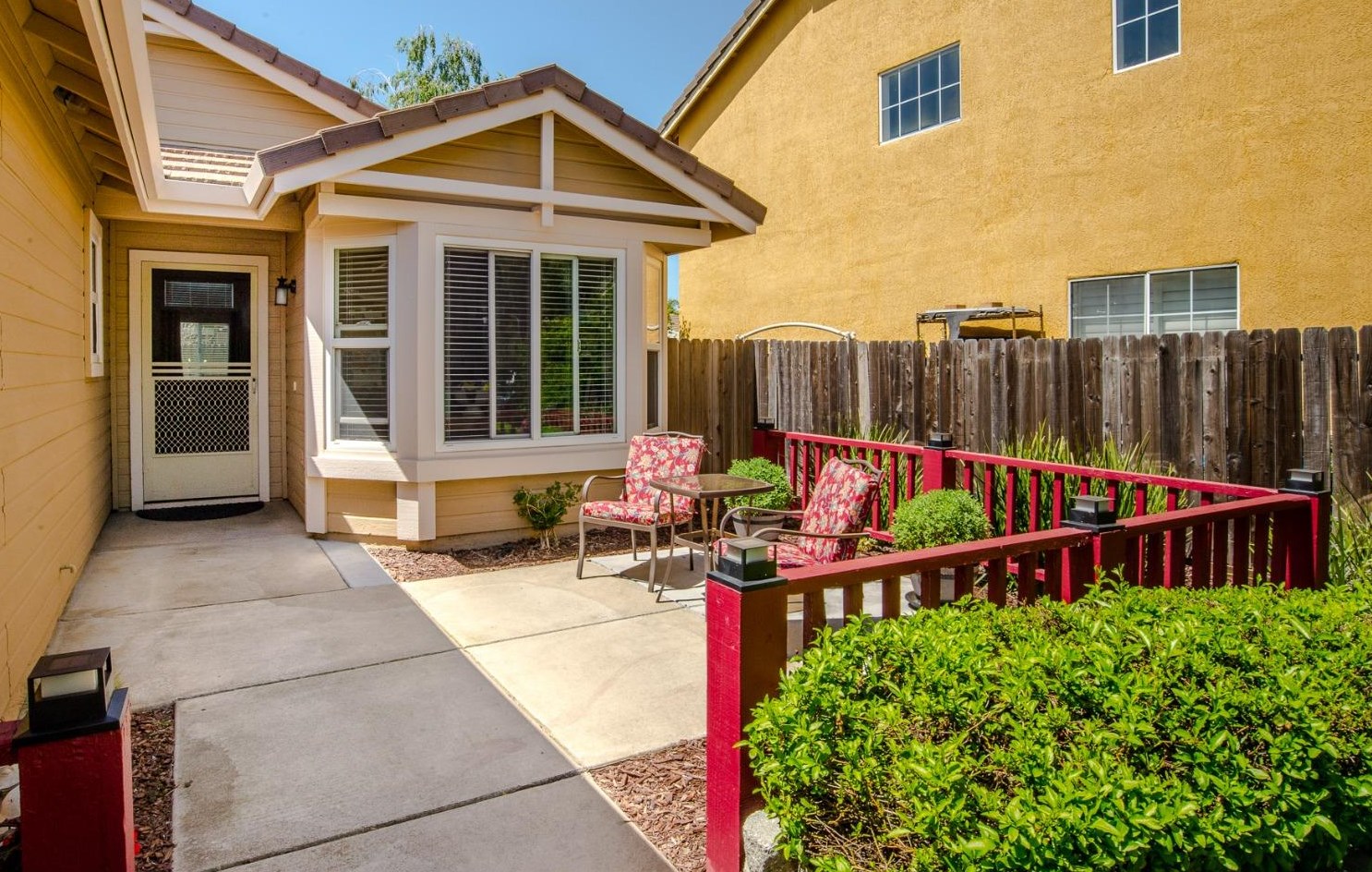 974 Hunter Ln, Woodland CA  95776-5101 exterior