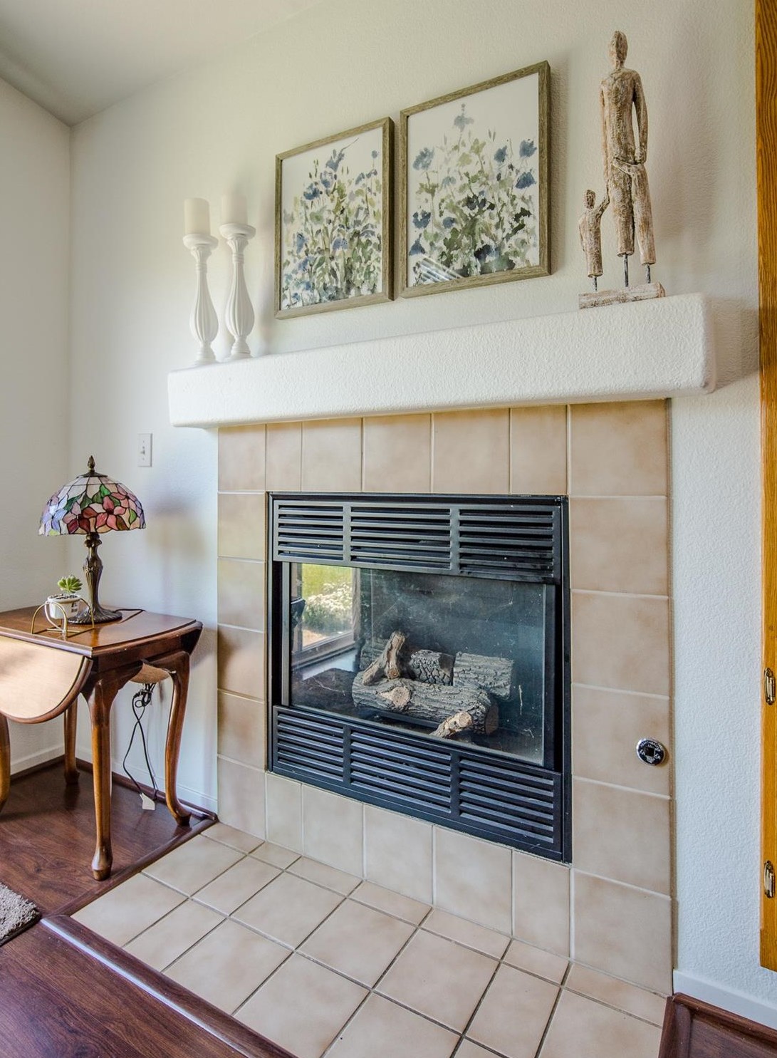 974 Hunter Ln, Woodland CA  95776-5101 exterior