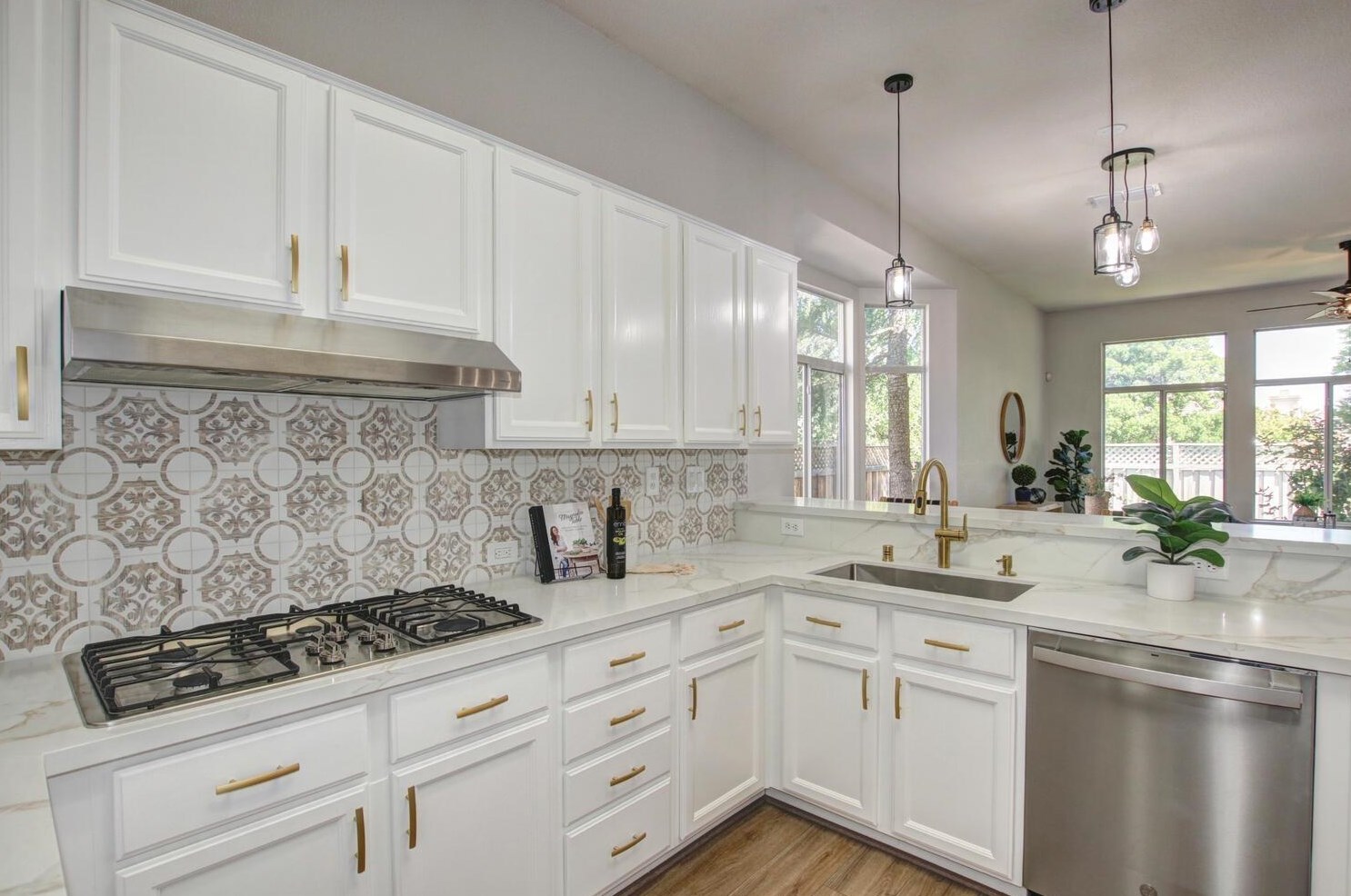 7112 Timberrose Way, Roseville CA 95747-8130 exterior