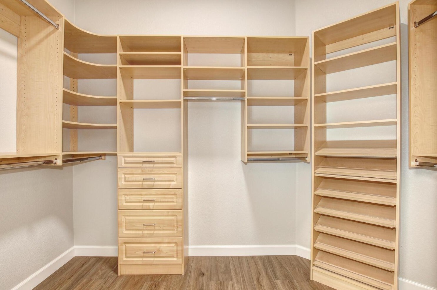 7112 Timberrose Way, Roseville CA 95747-8130 exterior