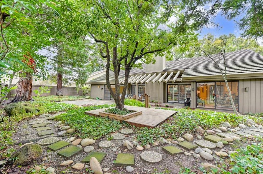11316 Tunnel Hill Way, Rancho Cordova CA  95670-7246 exterior