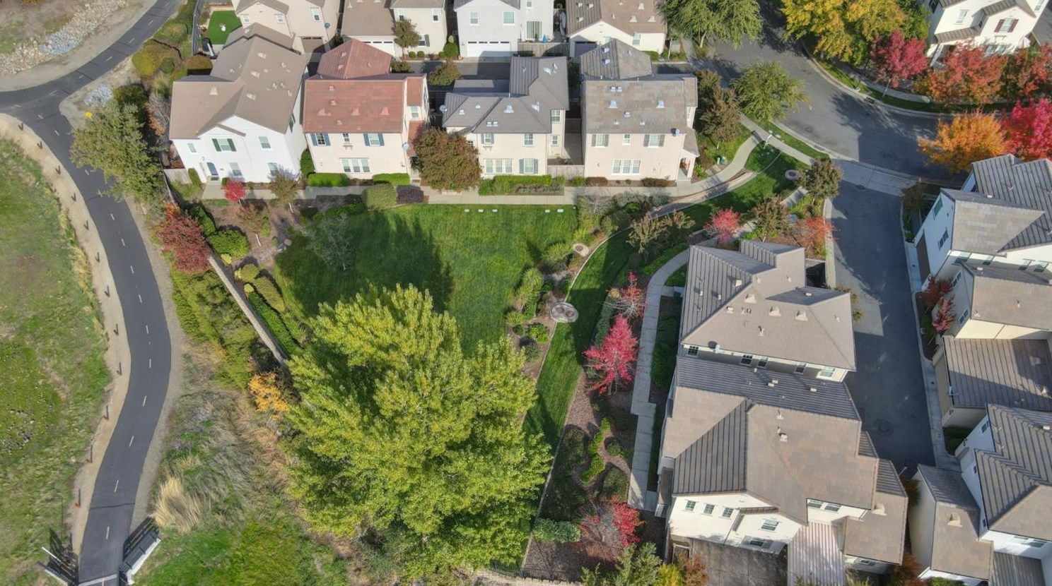 174 Talmont Cir, Roseville CA  95678-6059 exterior