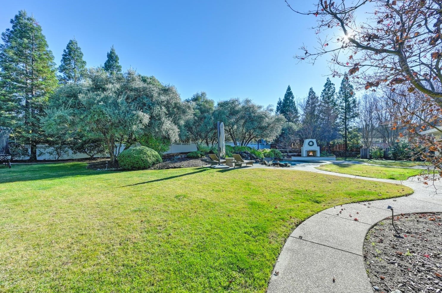 5750 Lions Cross Cir, Roseville CA 95746-9026 exterior