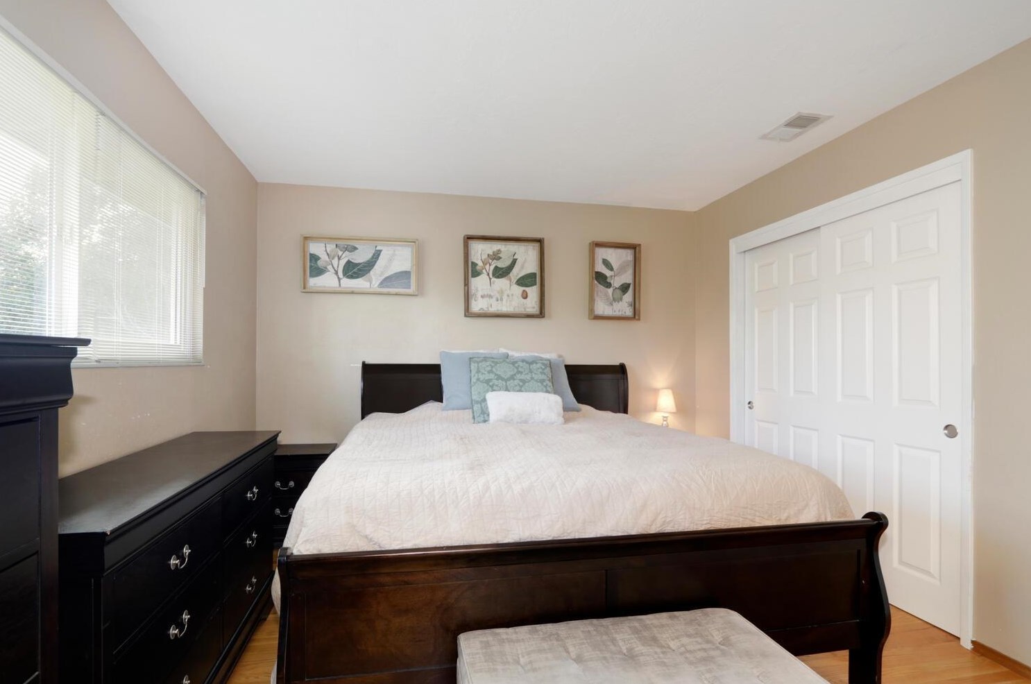 1324 Alder Pl, Davis CA  95618-1439 exterior