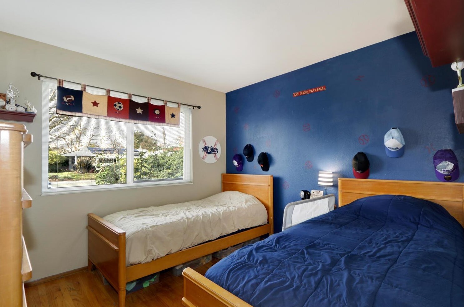 1324 Alder Pl, Davis CA  95618-1439 exterior