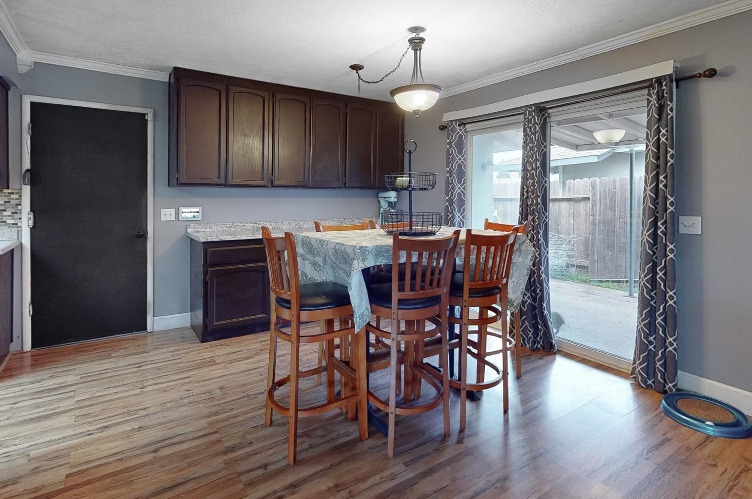 1360 Buchanan Rd, Yuba City CA  95993-6407 exterior