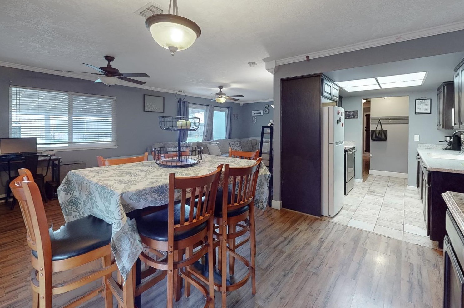 1360 Buchanan Rd, Yuba City CA  95993-6407 exterior