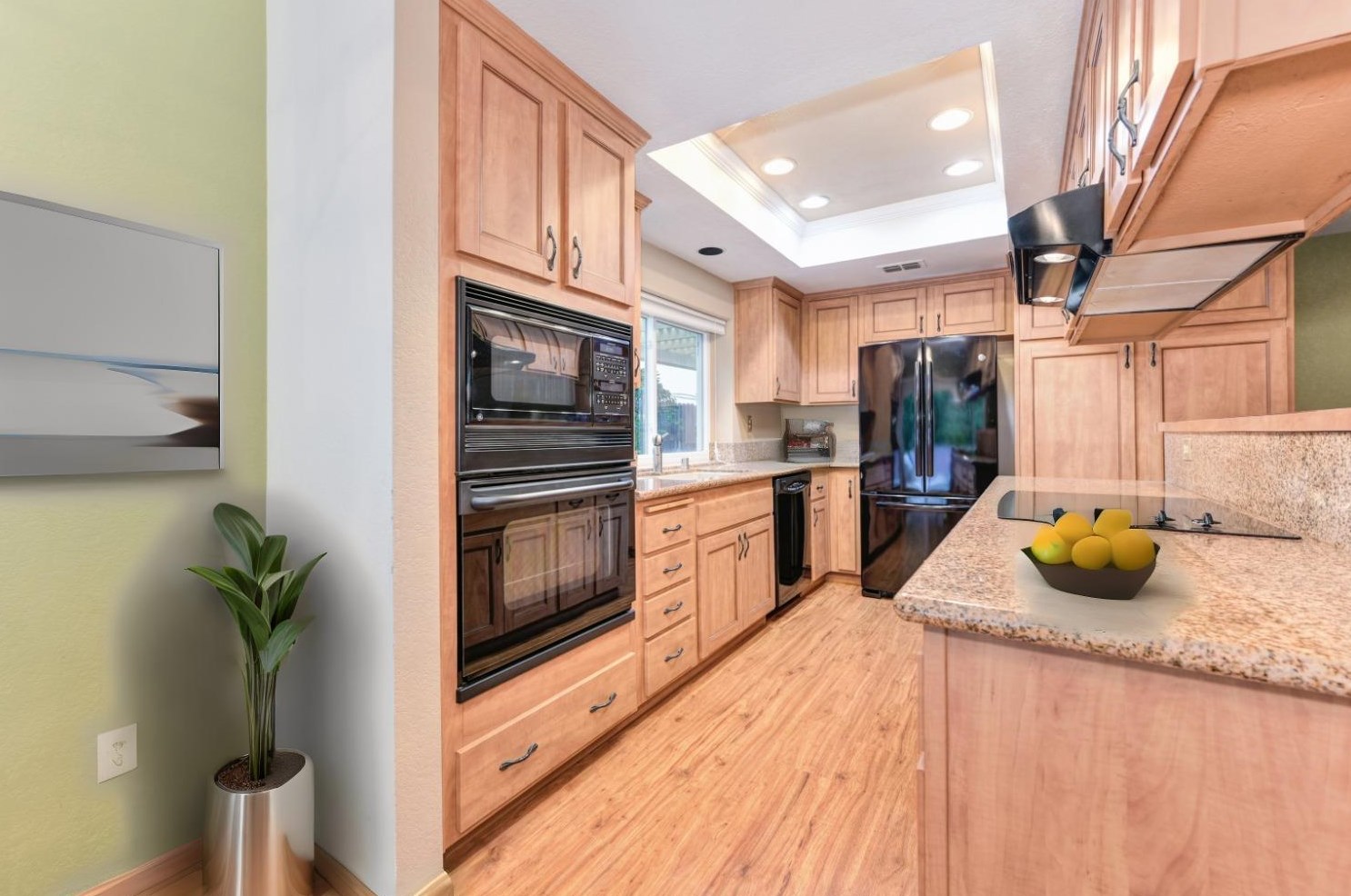 1541 Colonial Pkwy, Roseville CA  95661-7323 exterior