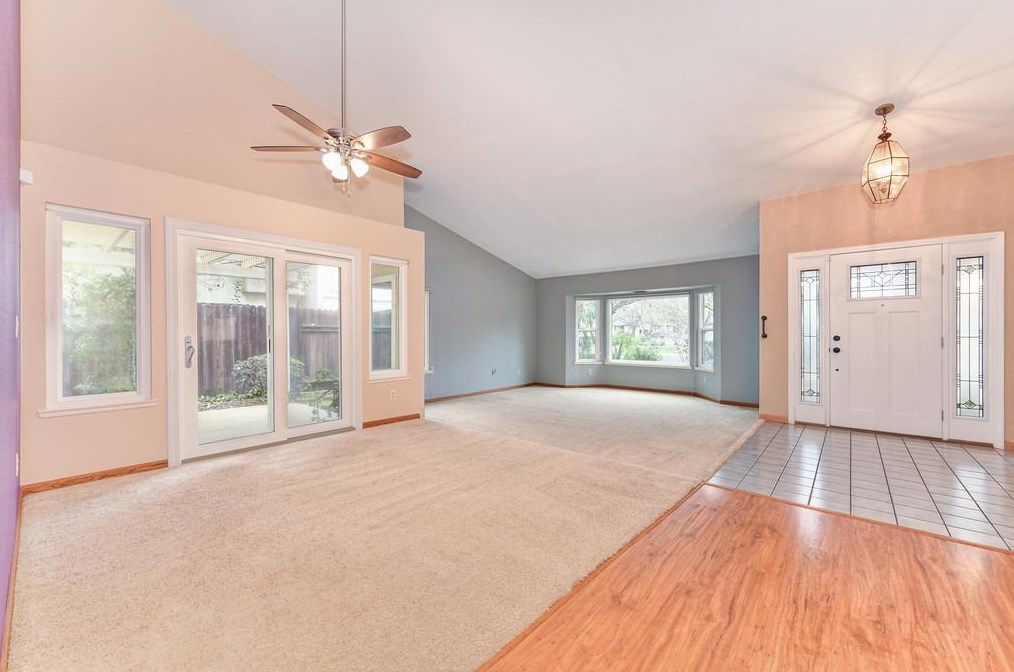 1541 Colonial Pkwy, Roseville CA  95661-7323 exterior