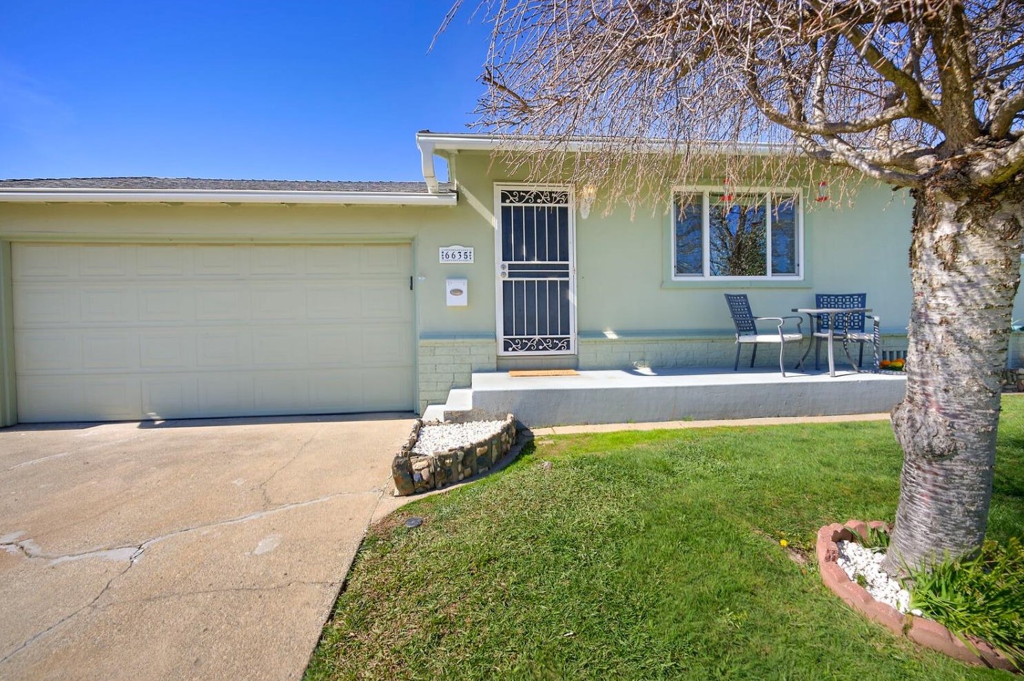 6635 Carrwood St, Citrus Heights CA  95662-3311 exterior