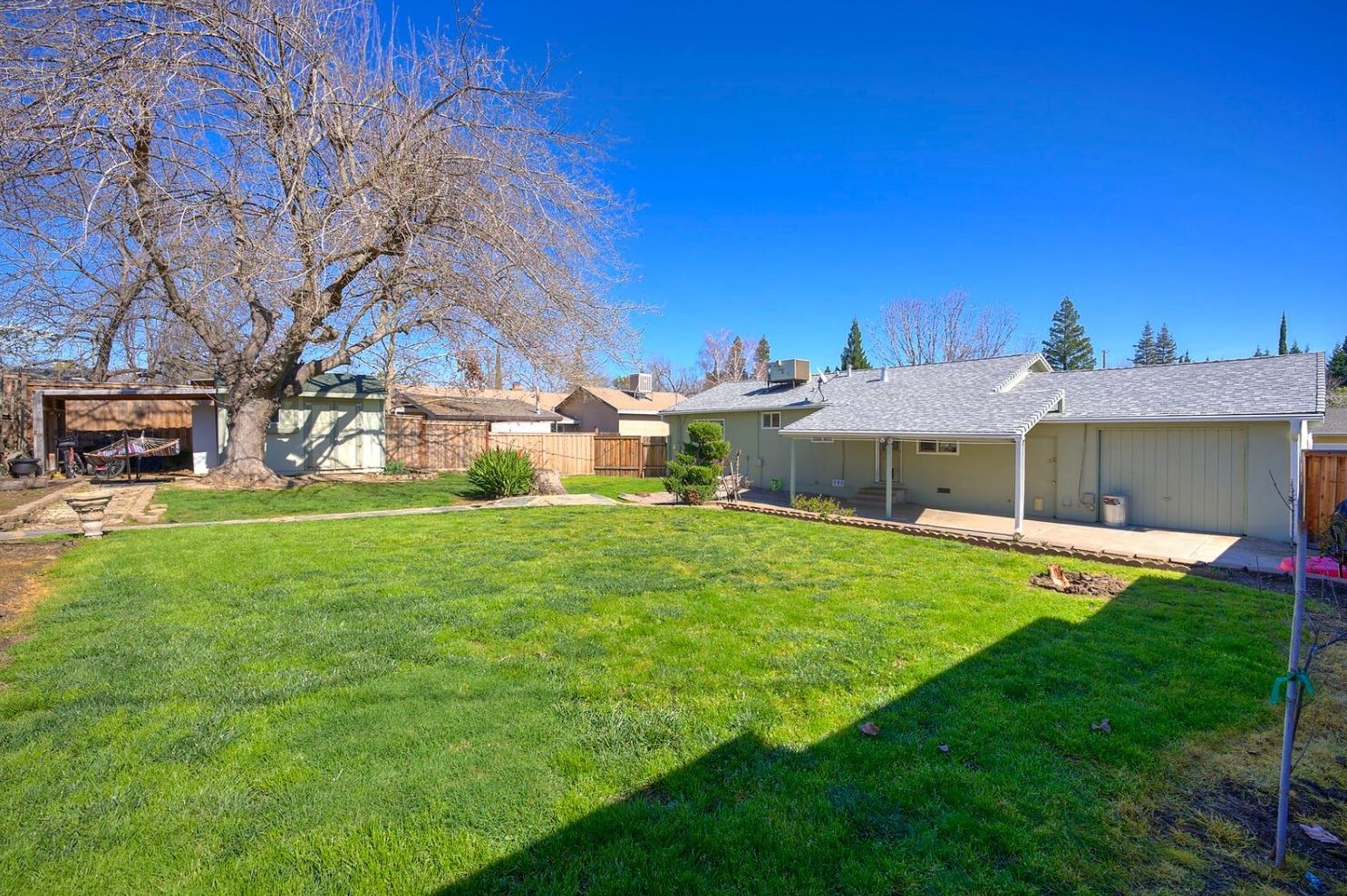 6635 Carrwood St, Citrus Heights CA  95662-3311 exterior